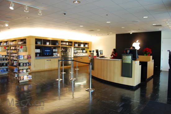 apple_companystore1-550x368.jpg