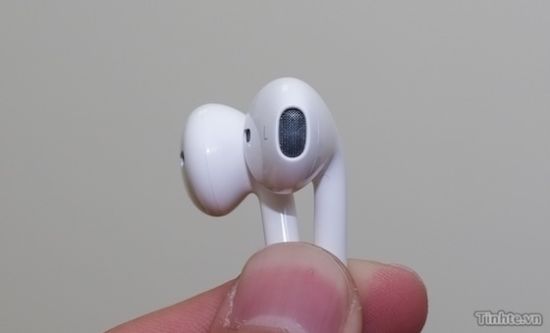 iPhone 5耳机侧面